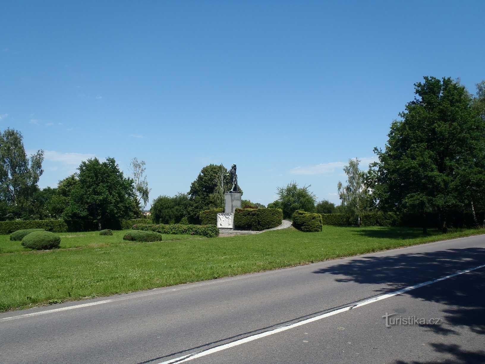 Monument over bondeoprøret i Skalka - 16.6.2012