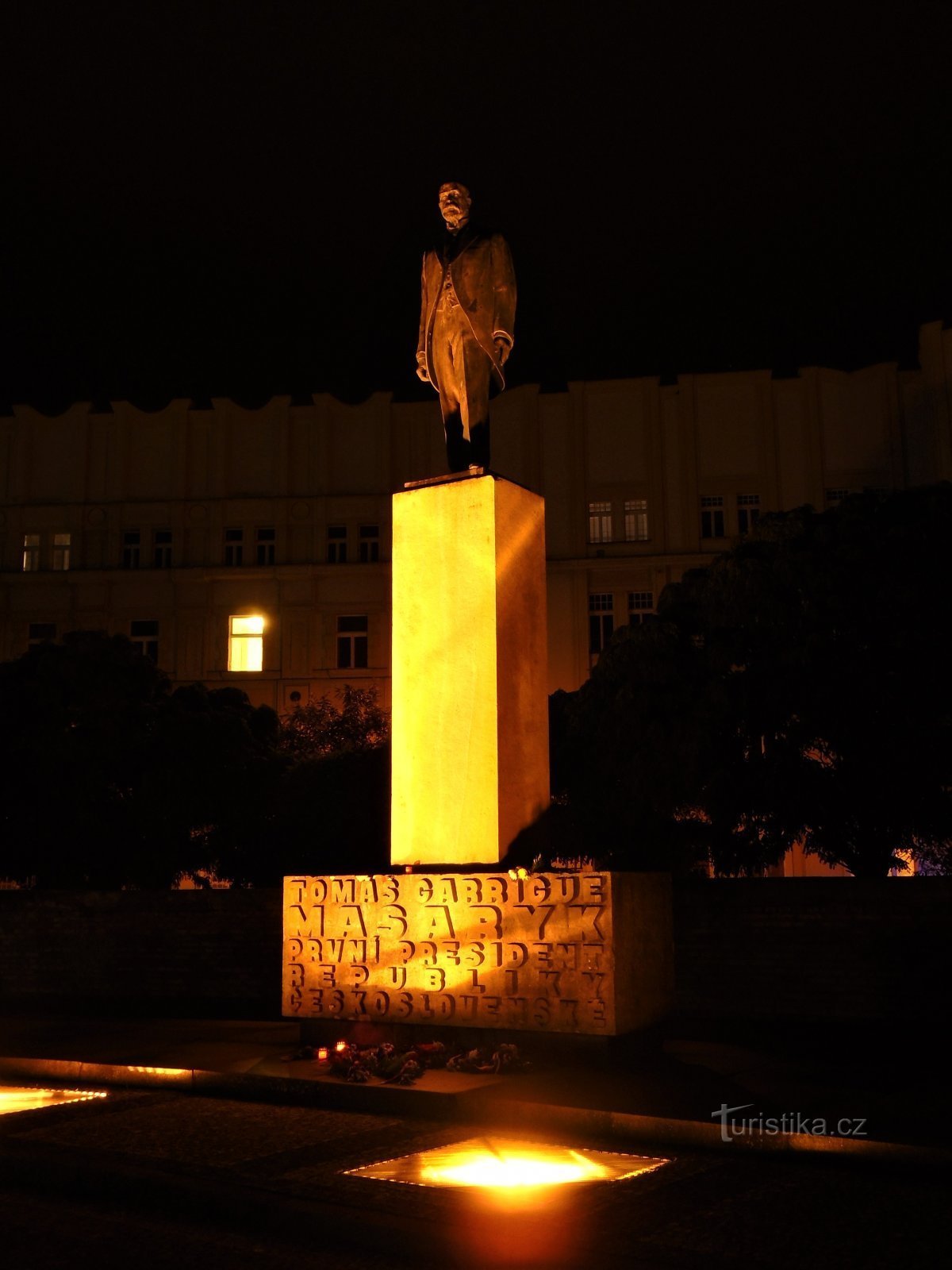 Pomník T. G. Masaryka (Hradec Králové, 16.9.2017)