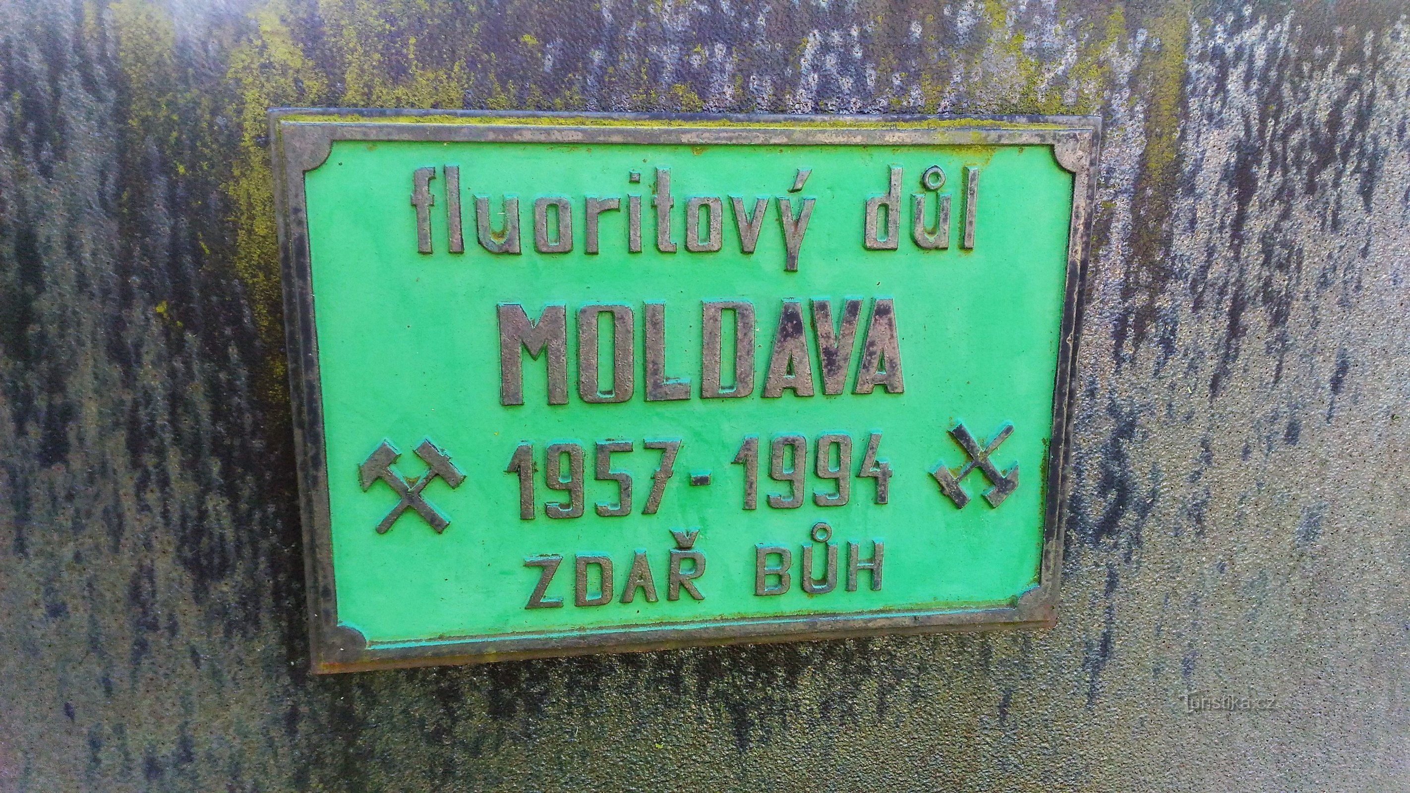 Monument to fluorite mining in Moldavia