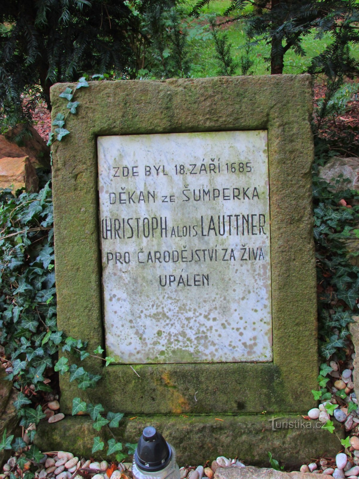 Monument dans le parc de Mohelnice