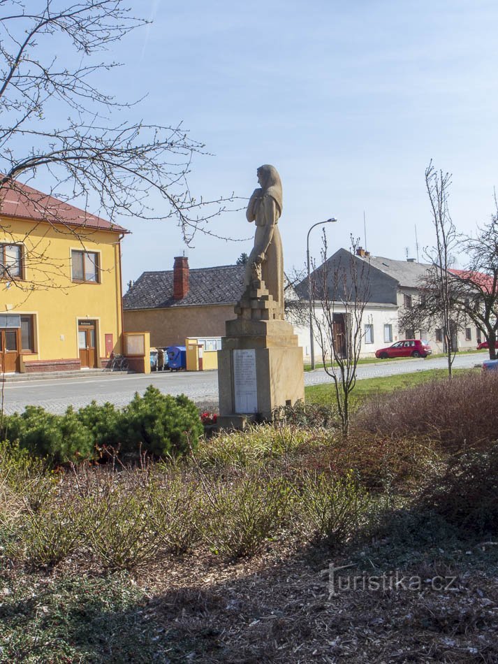 Monument in Moravičany