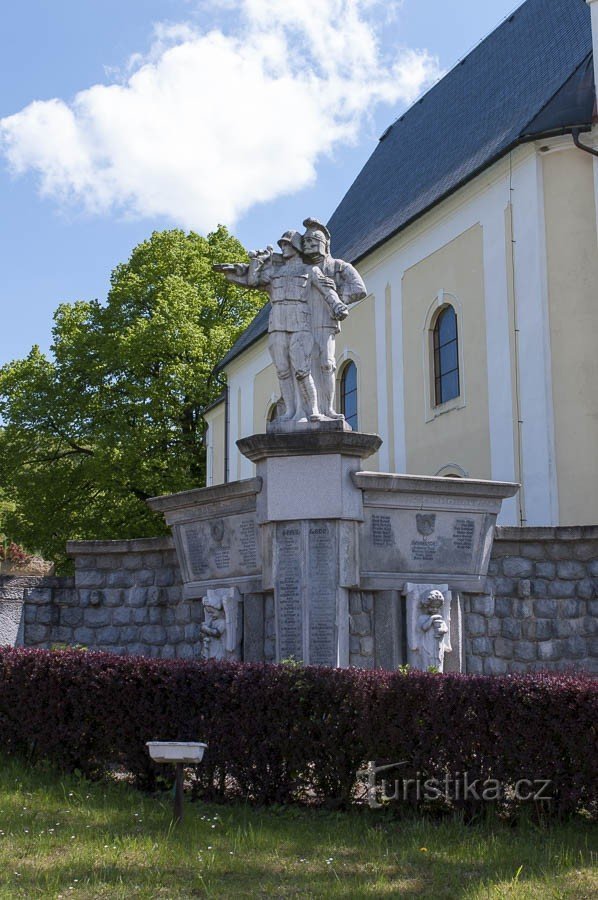 A monument in the shape of a sword hilt