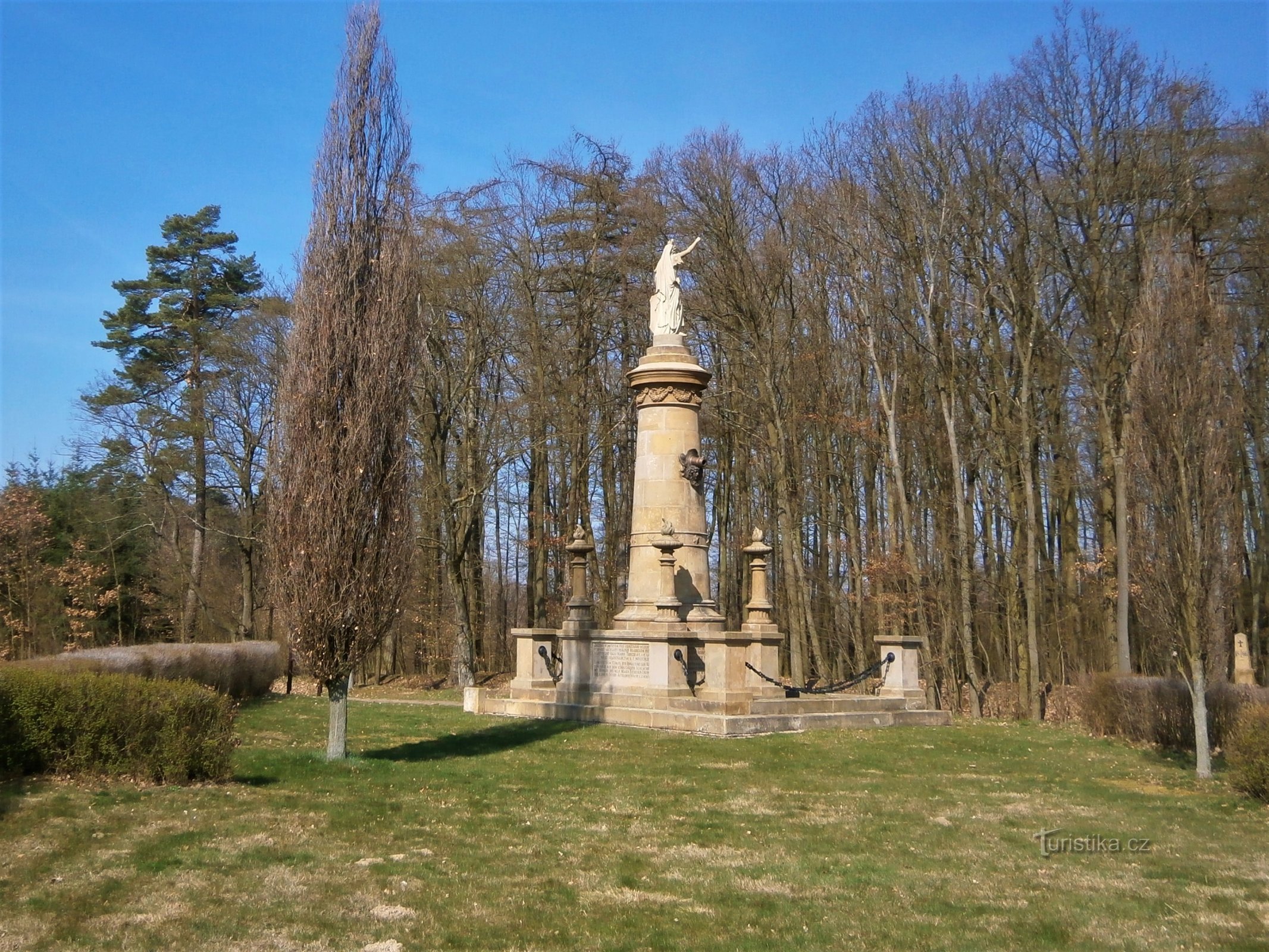 Spomenik, posvečen Battery of the Dead (Chlum)