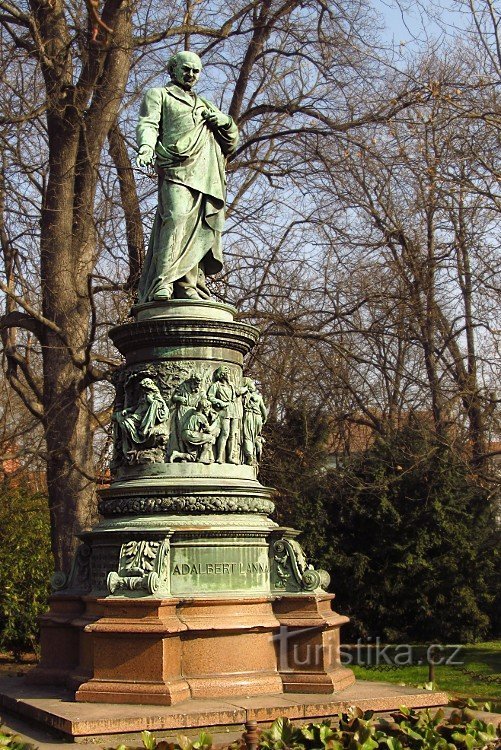 Monument till Vojtěch Lanna - České Budějovice