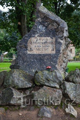 Monument à Závis de Falknštejn