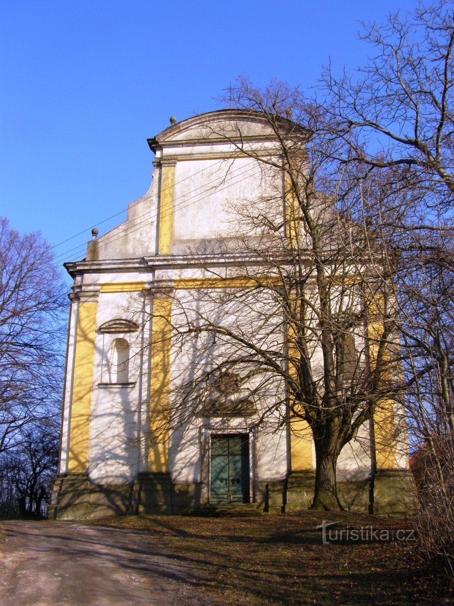 Popovice - Kerk van de Geboorte van Christus van de Maagd Maria