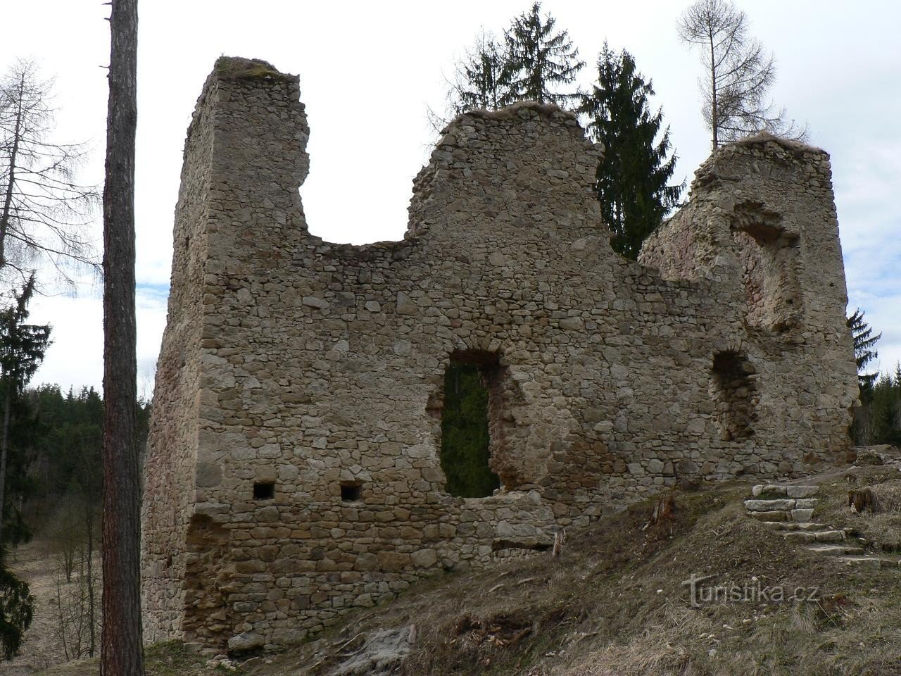 Porešín, παλάτι του κάστρου