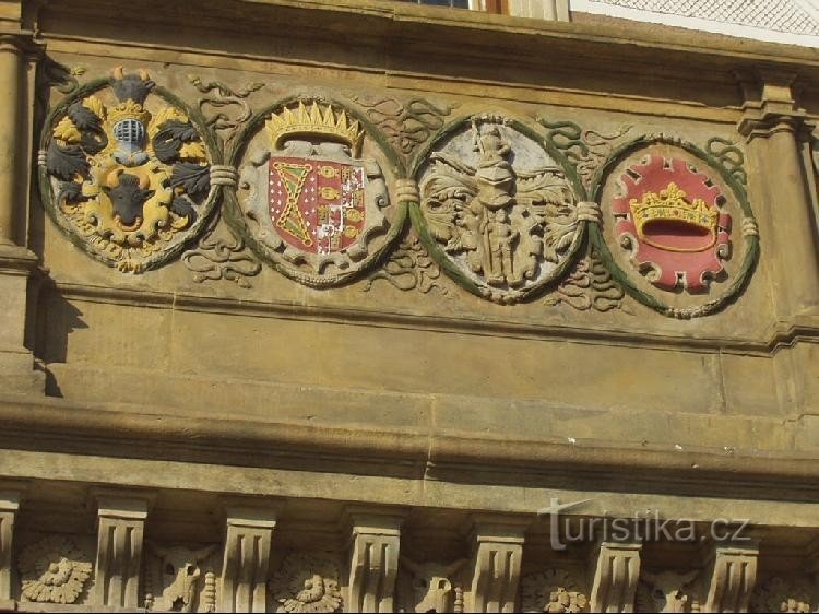 portal of the town hall