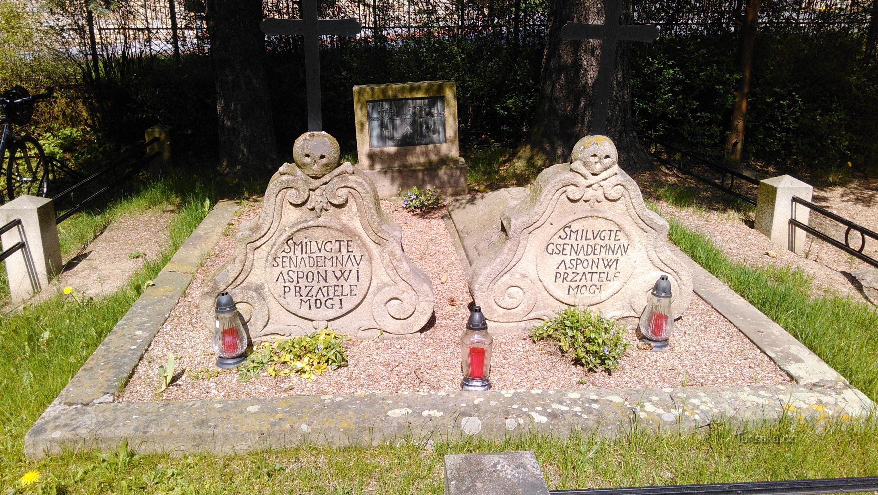 groby w Portaszu