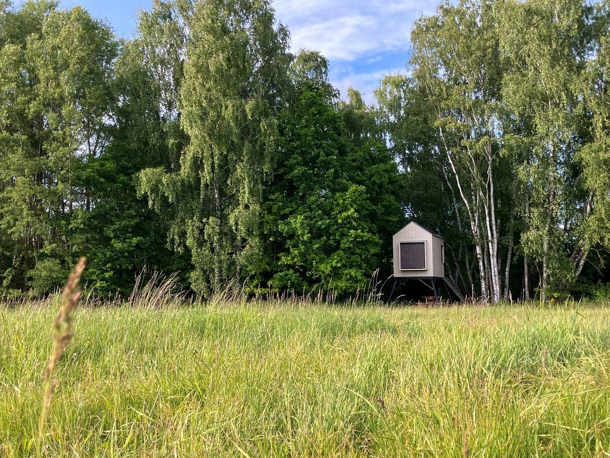 Posed V remízu - pohled z exteriéru - I