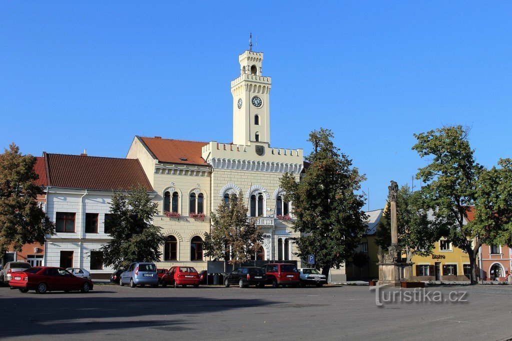 Postoloprty, neues Rathaus