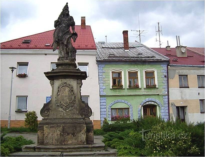Potštát-barokní socha na Bočkově náměstí-Foto:Ulrych Mir.
