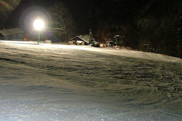 Государственное ночное катание на лыжах