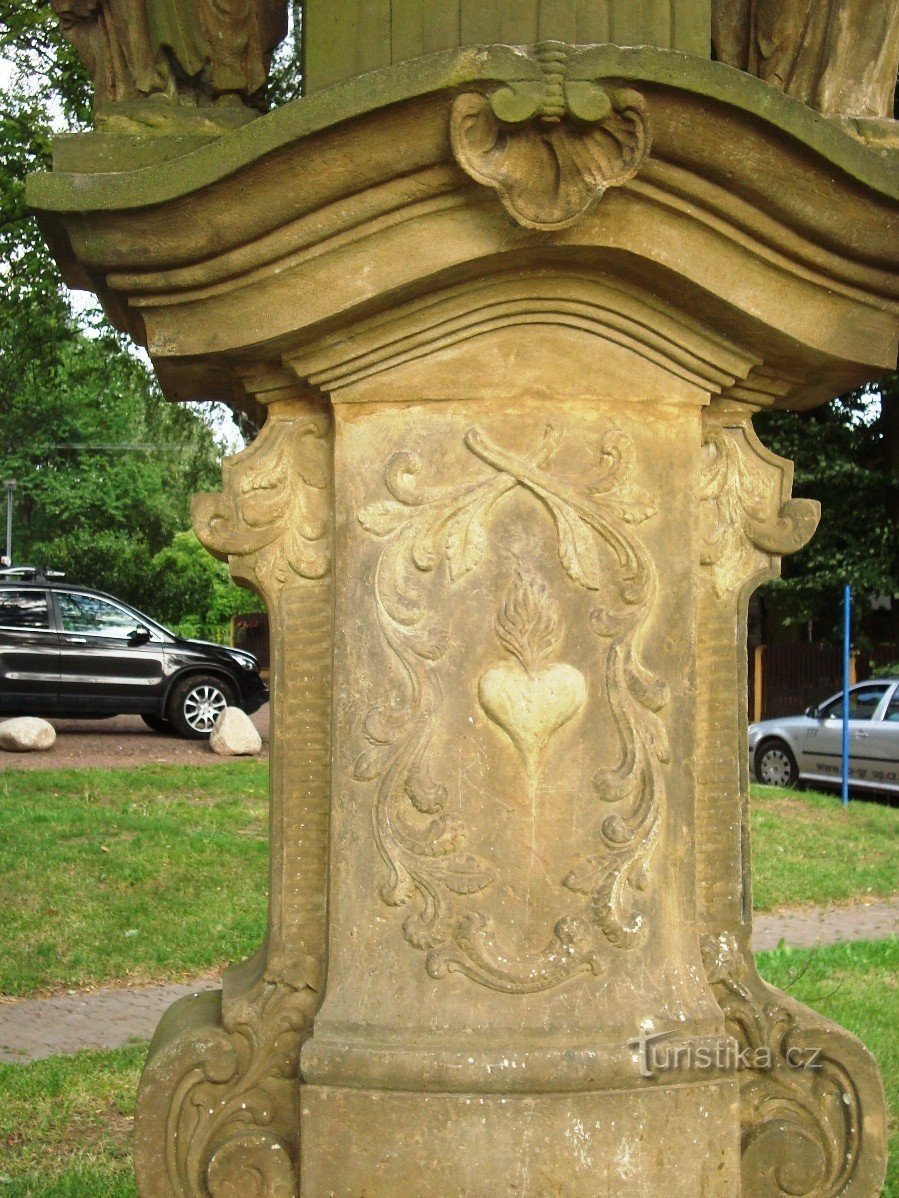 Potštejn-croix Calvaire à l'église de Saint-Laurent-détail-Photo : Ulrych Mir.