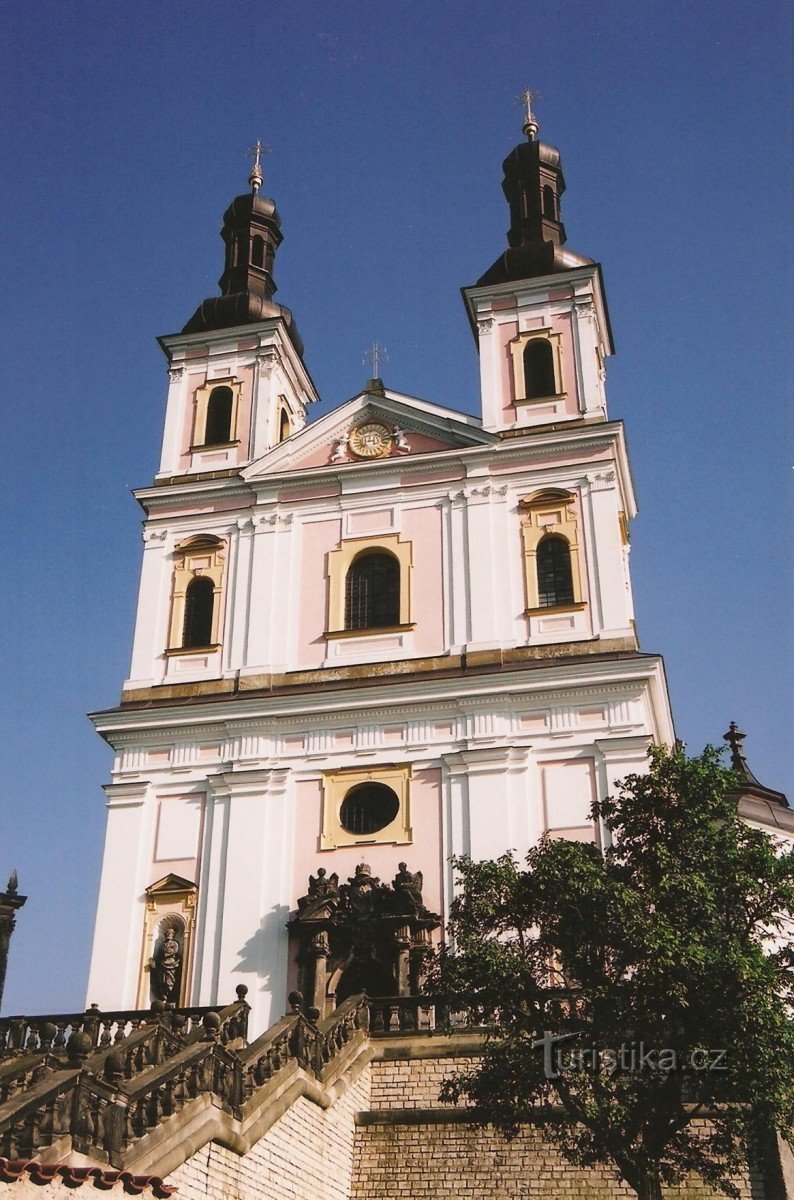 Iglesia de peregrinación de la Virgen María en Chlumek