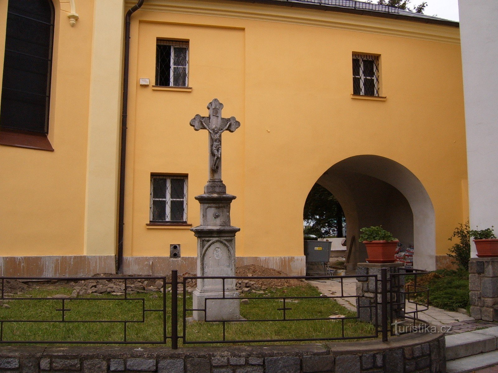 Romarska cerkev Marijinega vnebovzetja v Hrabynih