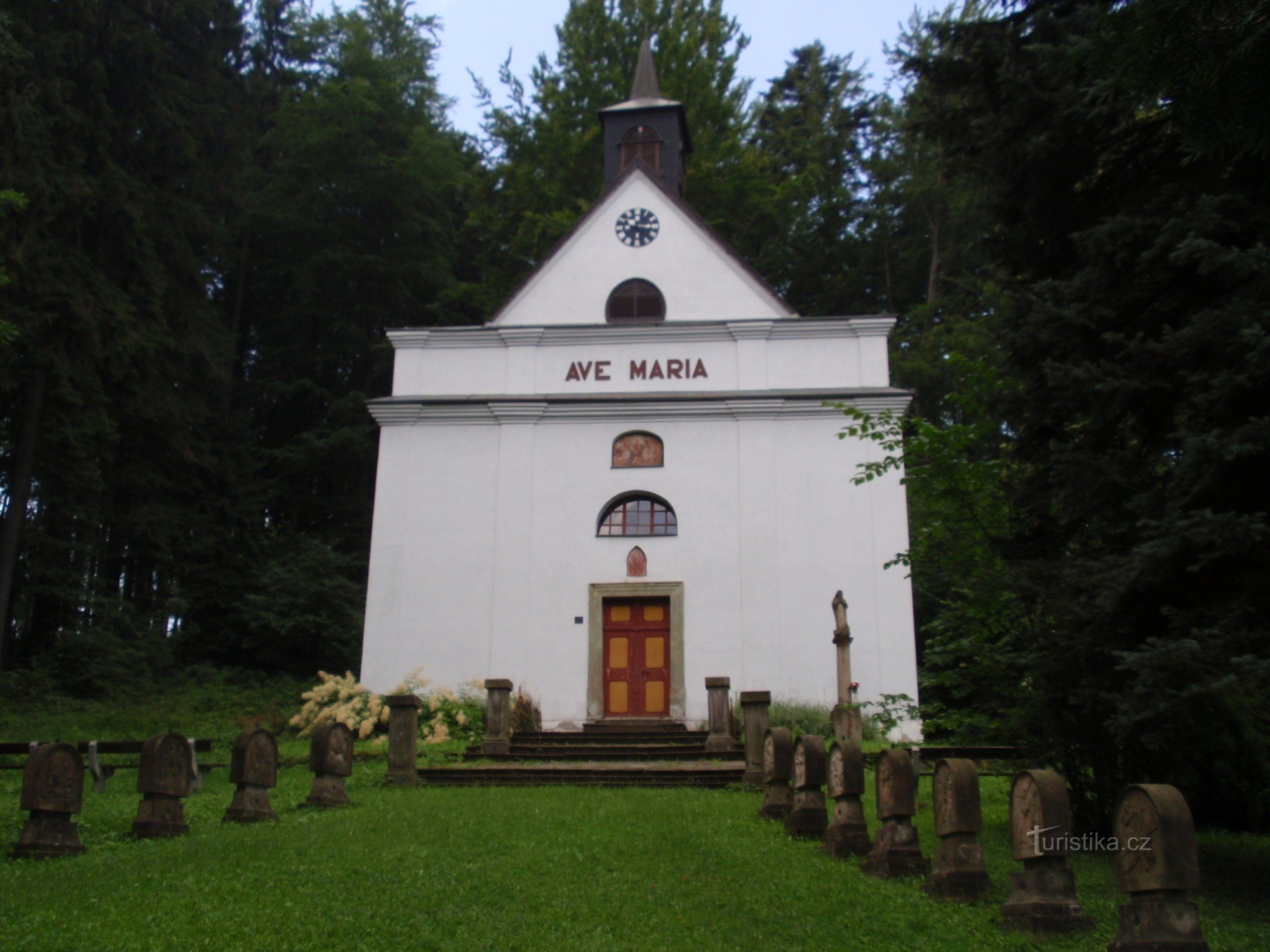 Poutní místo, křížová cesta a bývalé lázně Hory Matky Boží u České Třebové