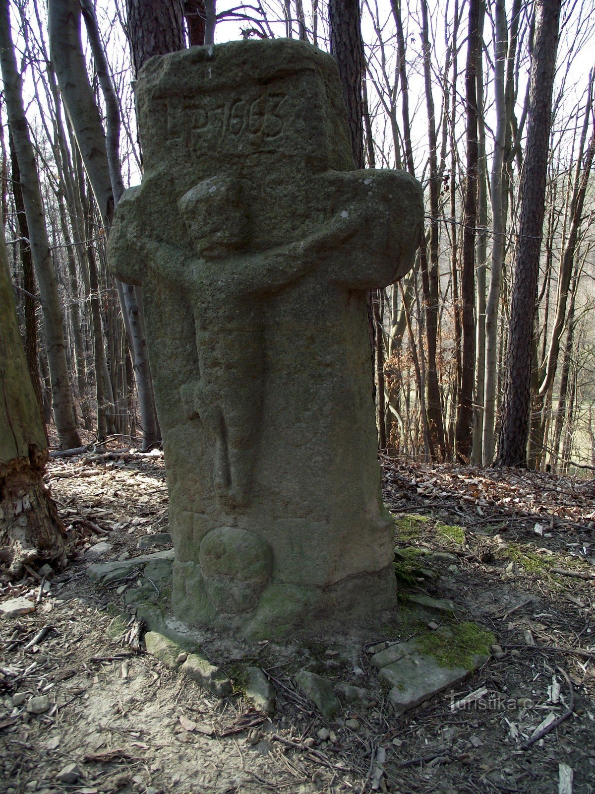 Pozlovice - Crucea de împăcare a pădurii „Thug”