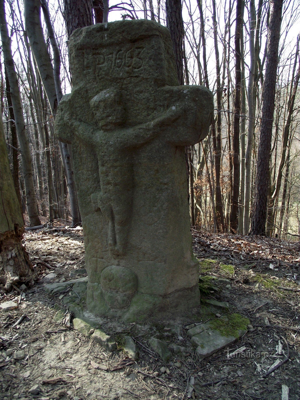 Pozlovice - Cruz de reconciliação florestal "Thug"