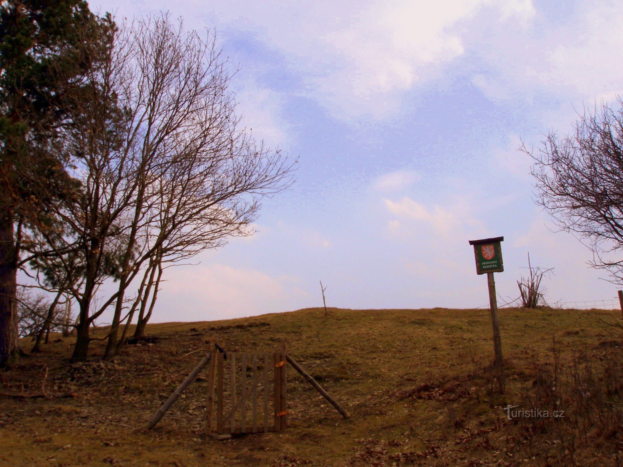 Felsen PR Pavlechka über Žarovice