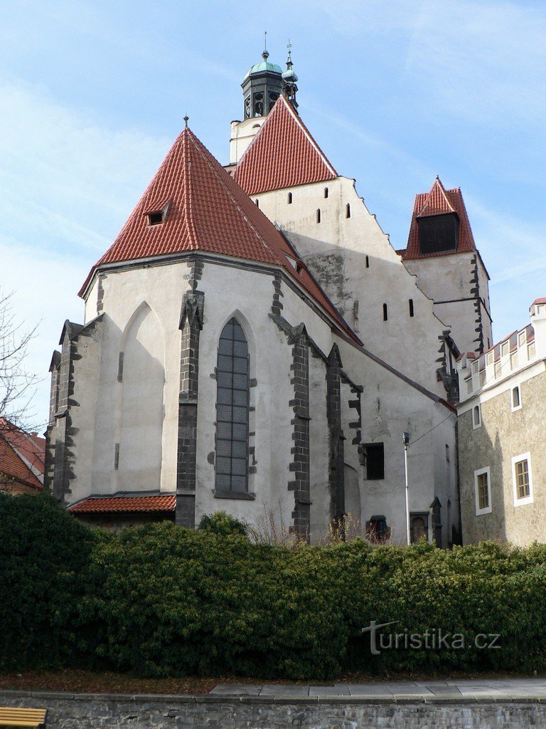 Prachatice, cerkev sv. Jakub, pogled z vzhoda