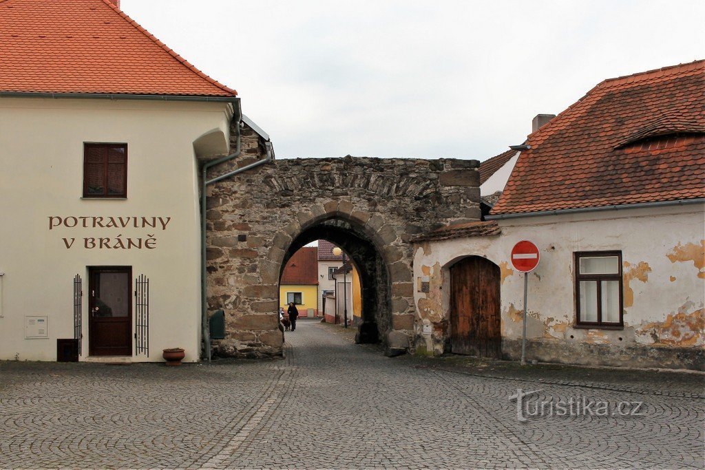 Brama Prachatic, widok na północ