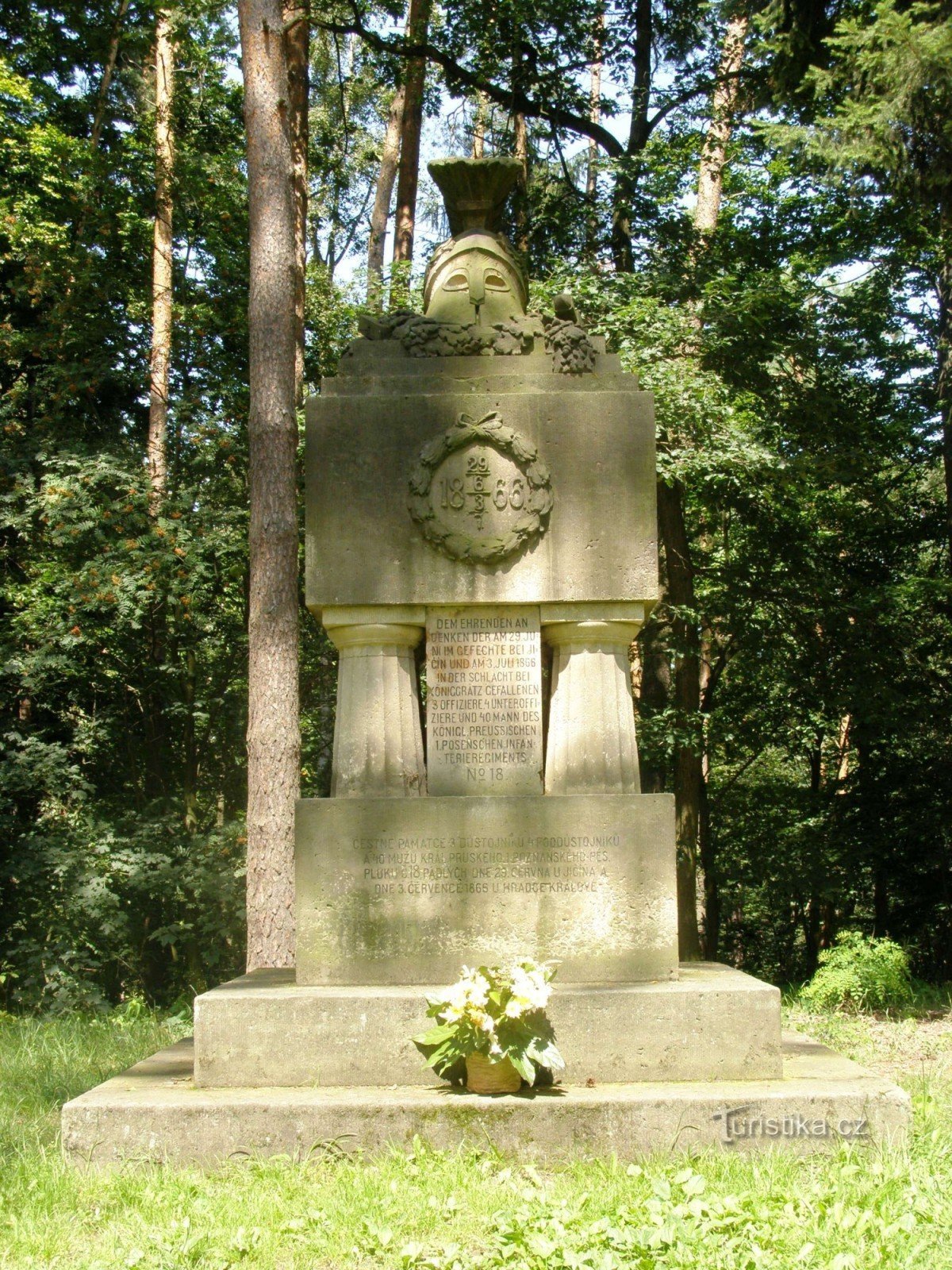 Prachov - monument till slaget 1866