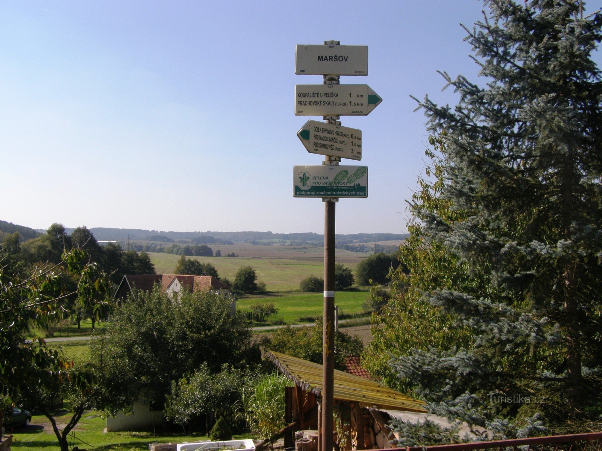 Prachovské skály - turistické rozcestí Maršov