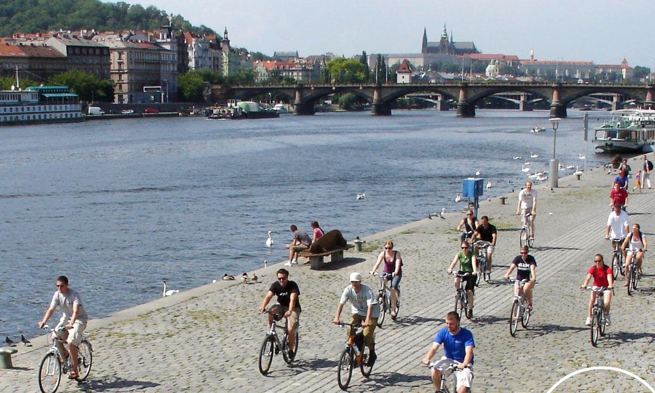 Prágai kerékpár – Kerékpártúrák és -kölcsönzések