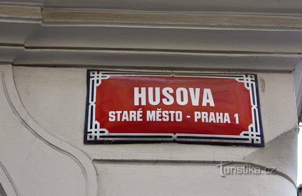 Praga – strada Husova
