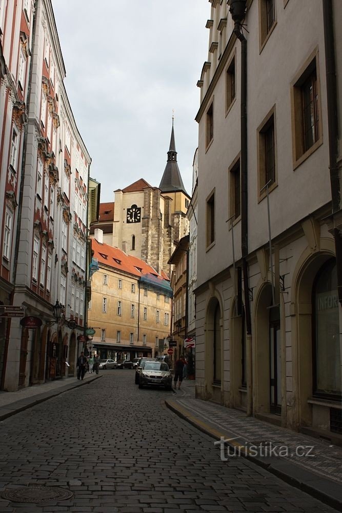 Praga – strada Husova