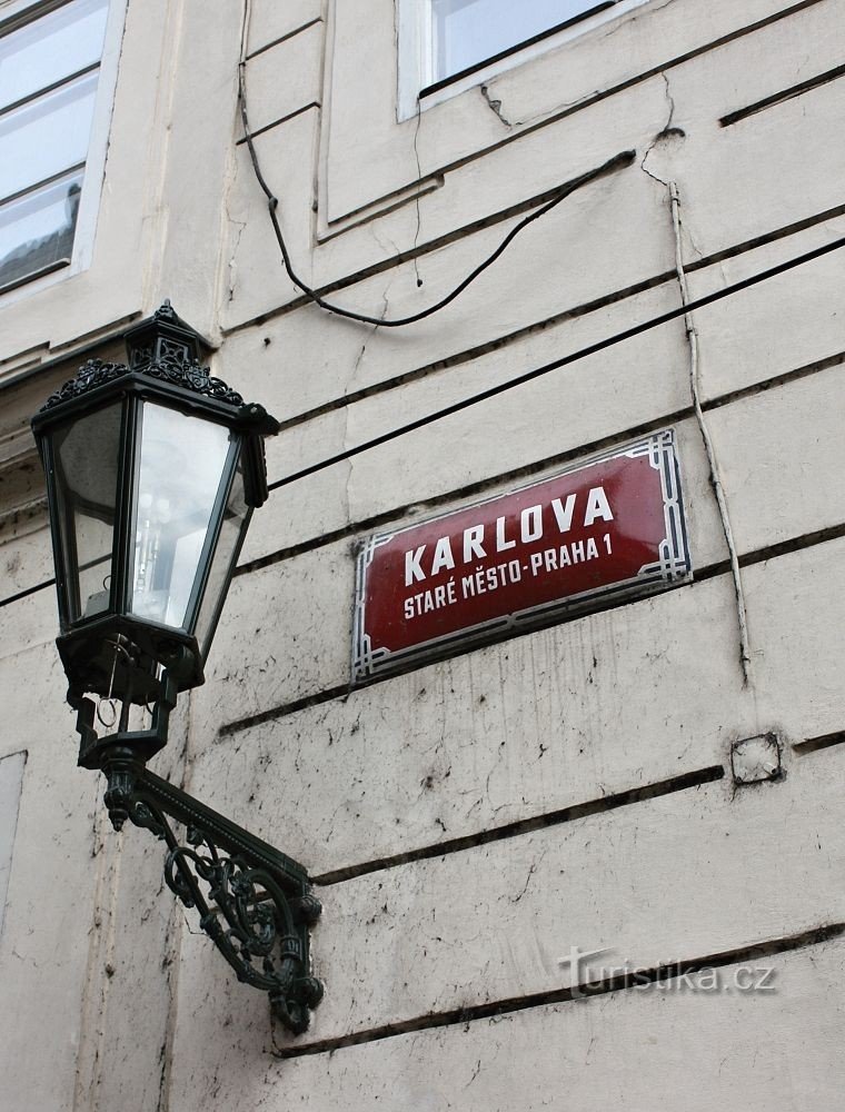 Praga - Rua Karlova