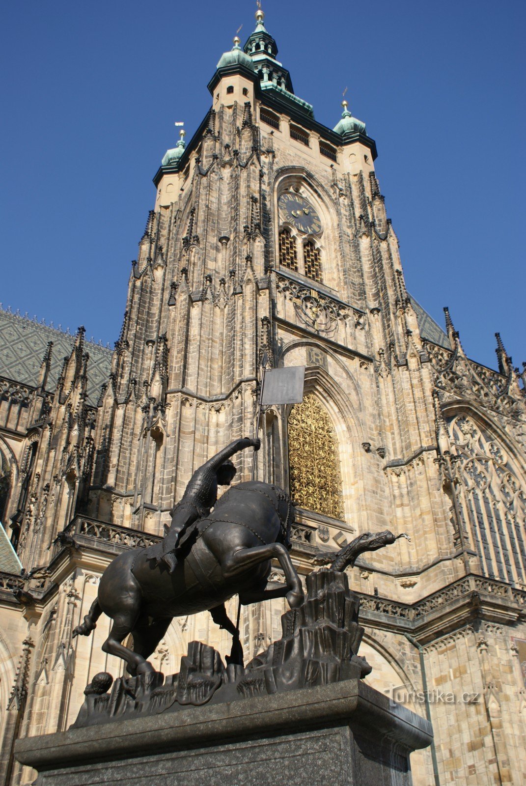 Praga - turnul clopotniță al catedralei Marele Turn de Sud (Castelul Praga)