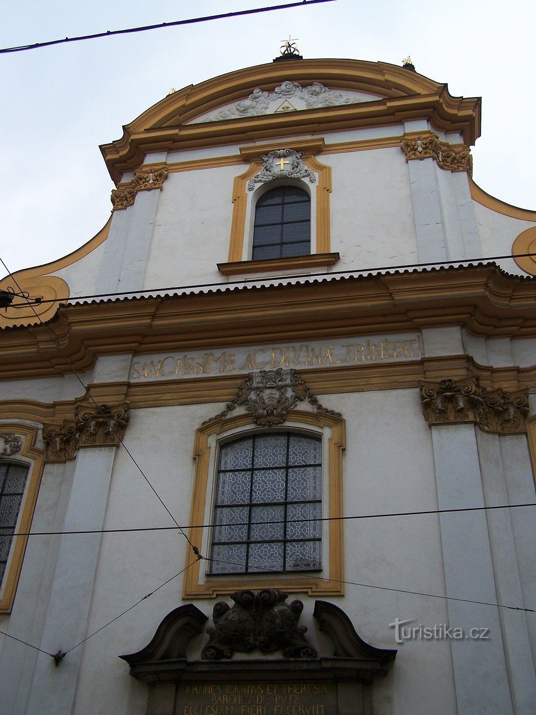 Prag - den heliga treenighetens kyrka