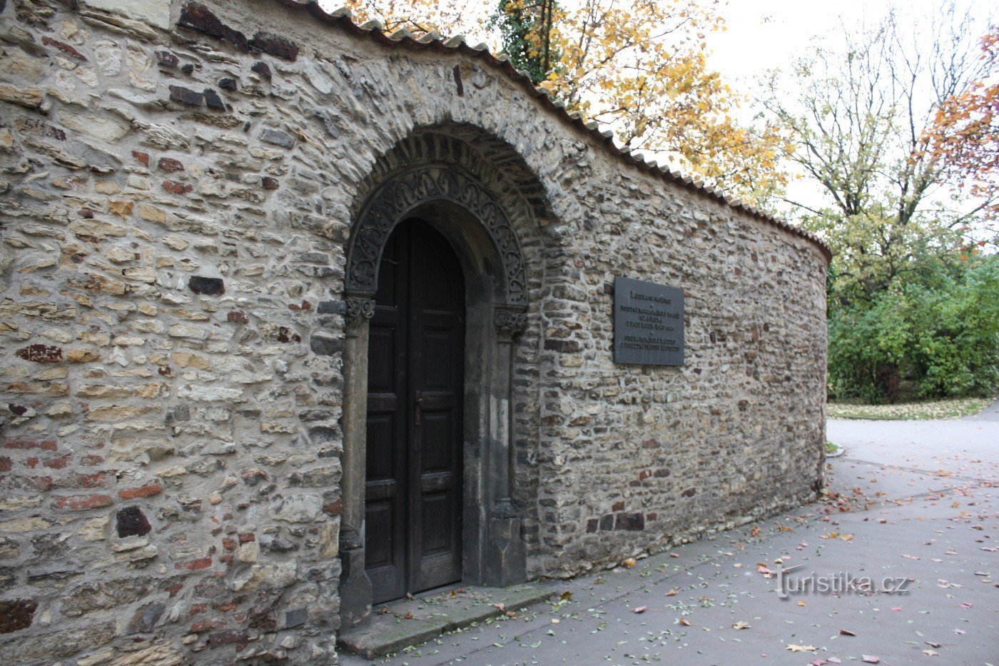 Praga - Biserica Sf. Vavřine în Vyšehrad