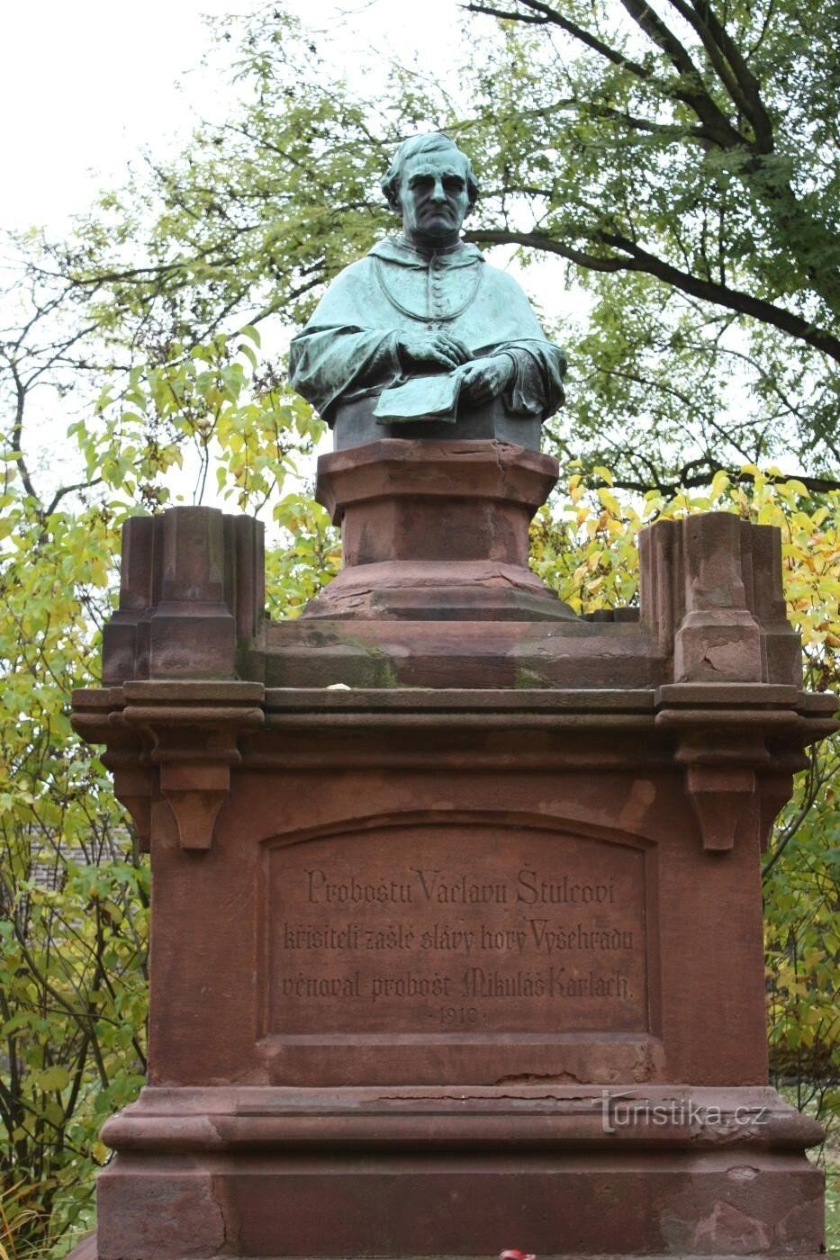 Prague - Monument au prévôt Václav Štulek