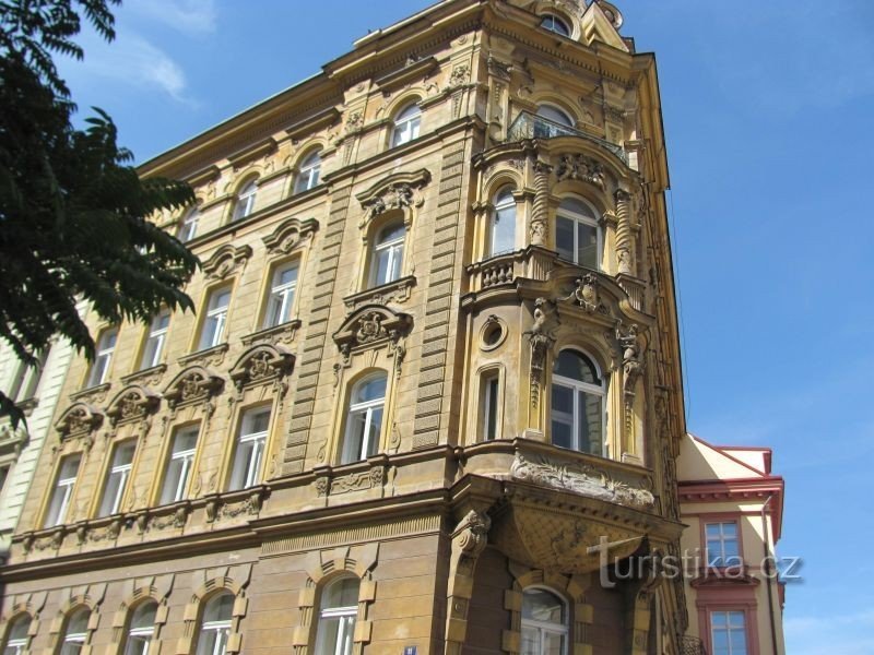 Praga, staro mestno jedro - hiša U Města Žirovnice