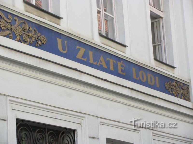 Prague, Vieille Ville - Maison U Zlaté lodi