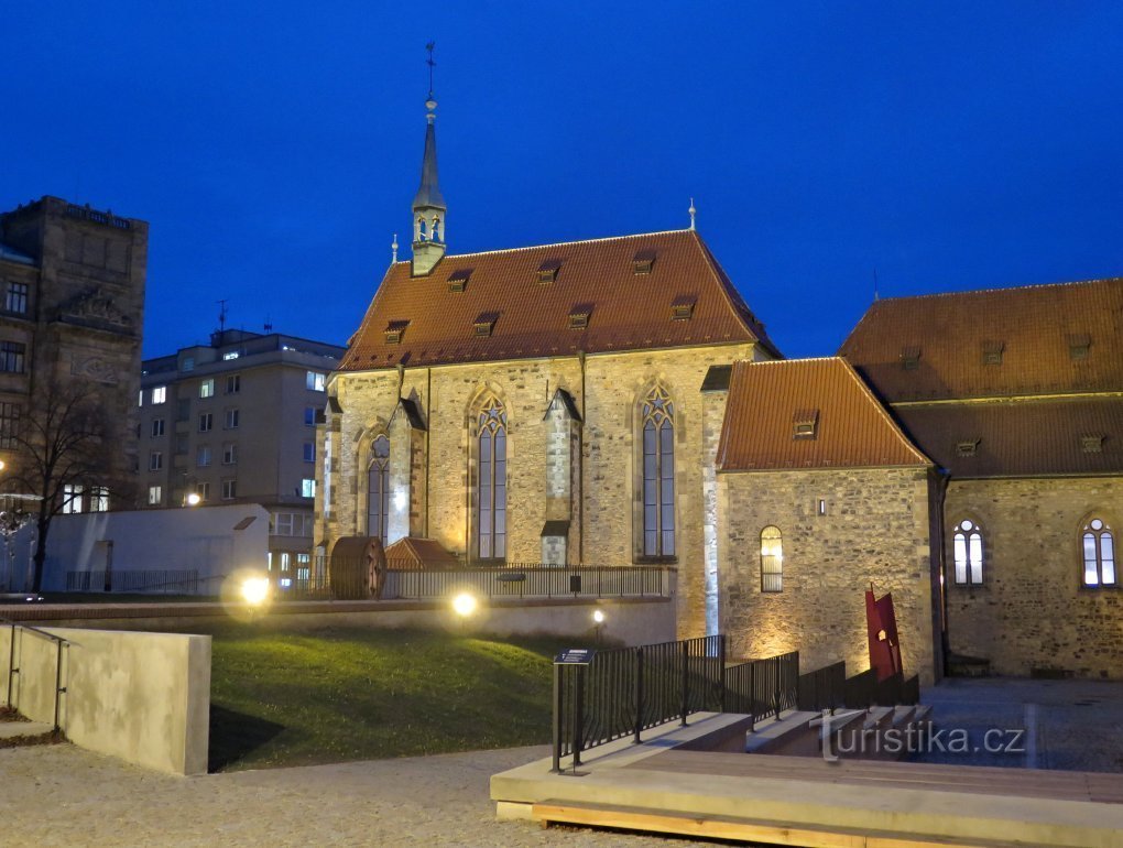 Prague (vieille ville) - églises du monastère Sainte-Agnès (François et Sauveur)