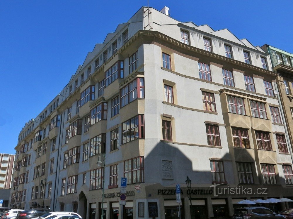Prague (Vieille Ville) – Maisons des professeurs cubistes