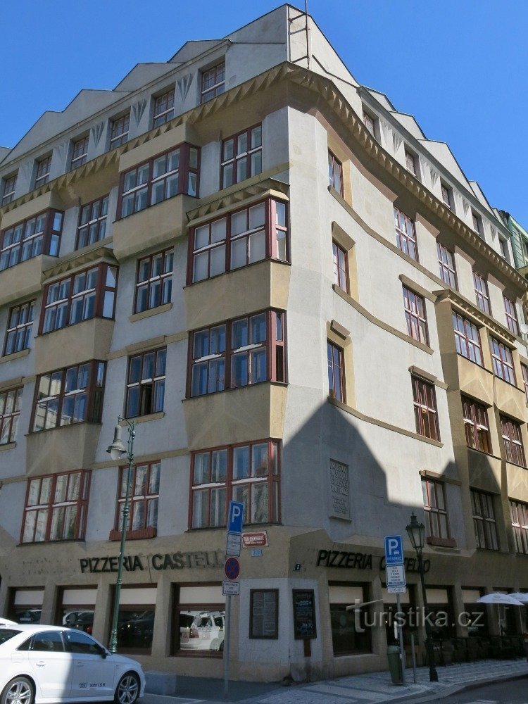 Prague (Vieille Ville) – Maisons des professeurs cubistes