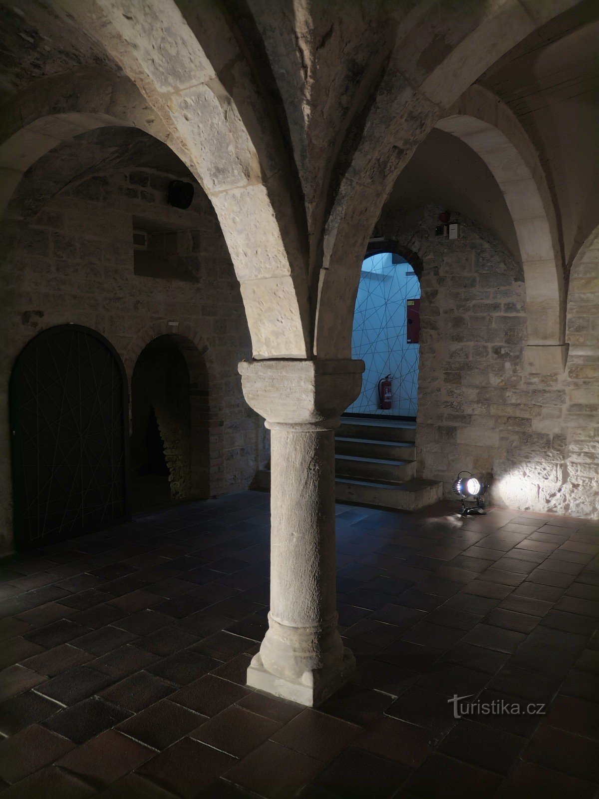 Praga (Staré Město) – i sotterranei romanici della casa U Černého hada