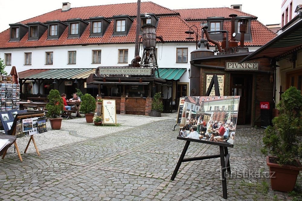 Praha - U Lužickéhon seminaari - ravintola Vojanův Dvůr