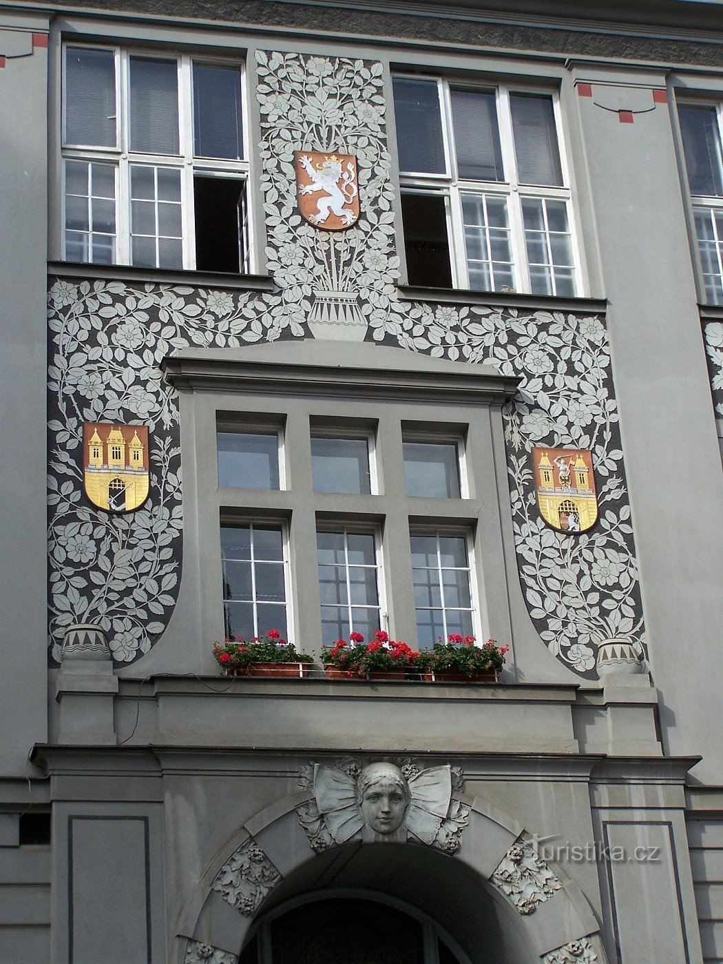 Praga - Vojtěžská 13 - clădirea școlii Art Nouveau