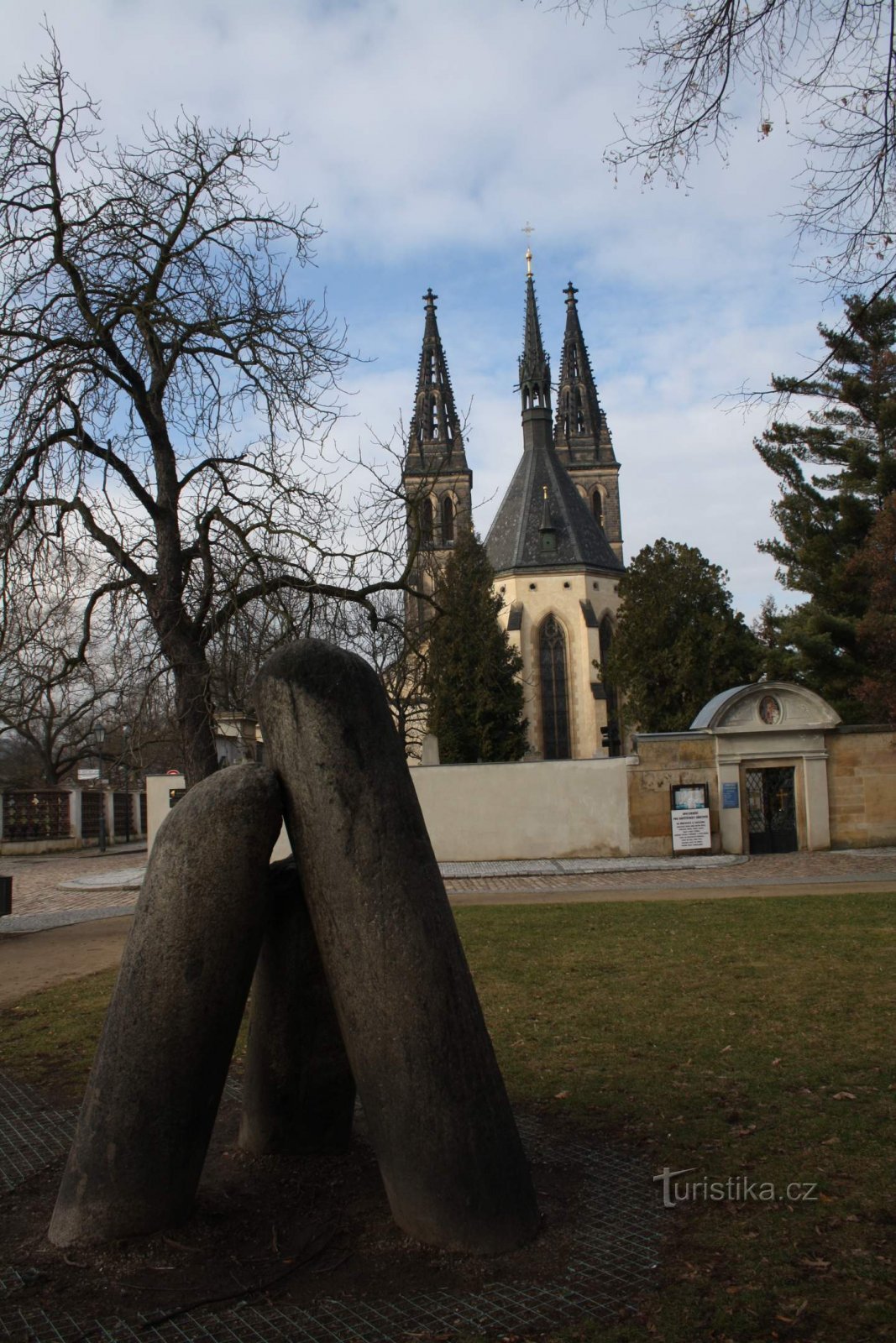 Prague - Vyšehrad và cột quỷ