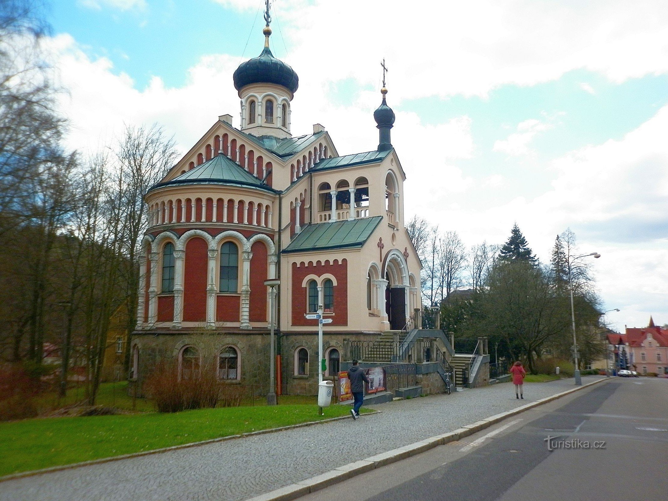 ortodox kyrka