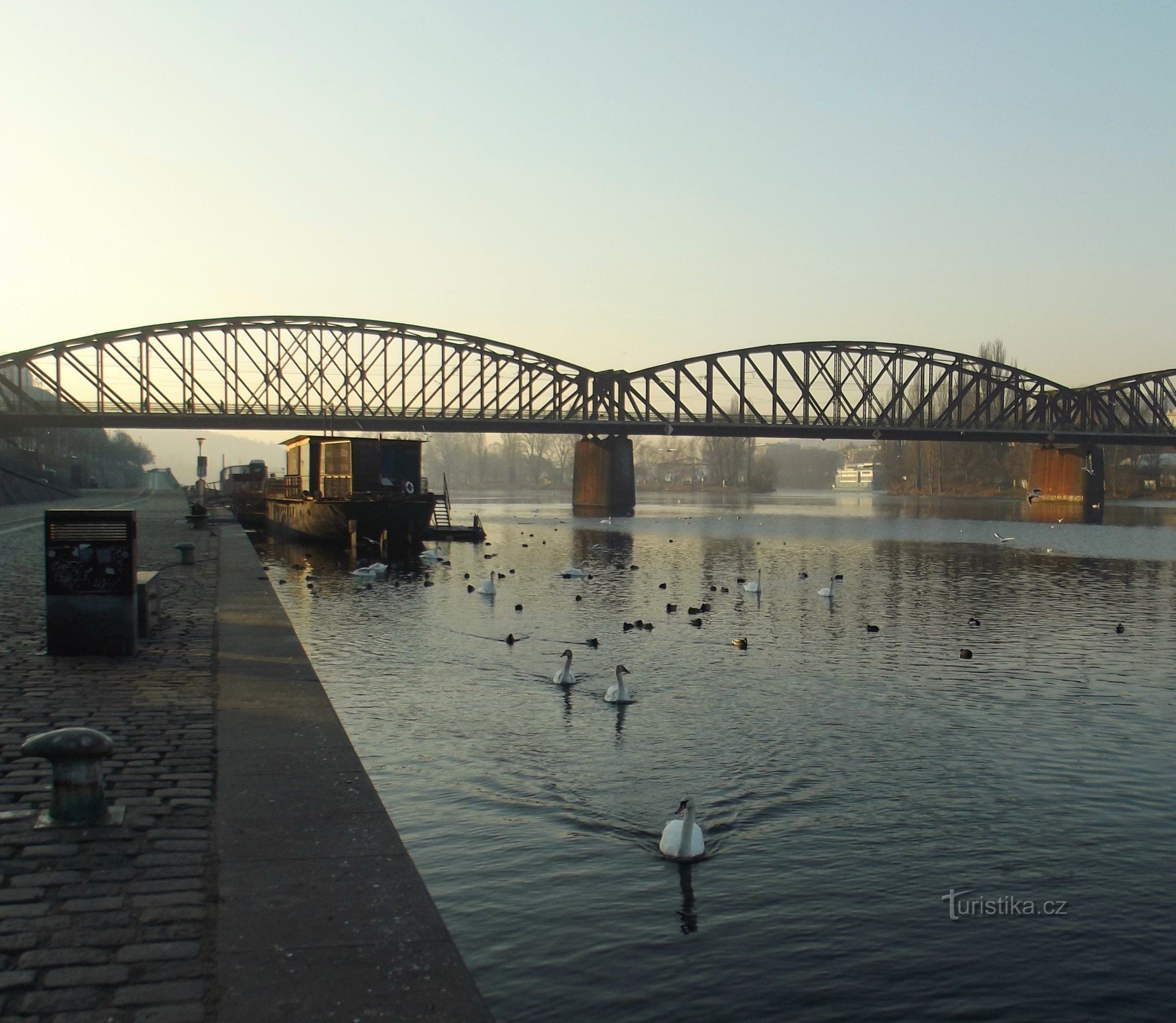 Quai de Prague - Quai de Rašín