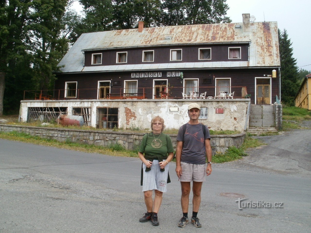 Vor der Anenska-Hütte nach 40 Jahren