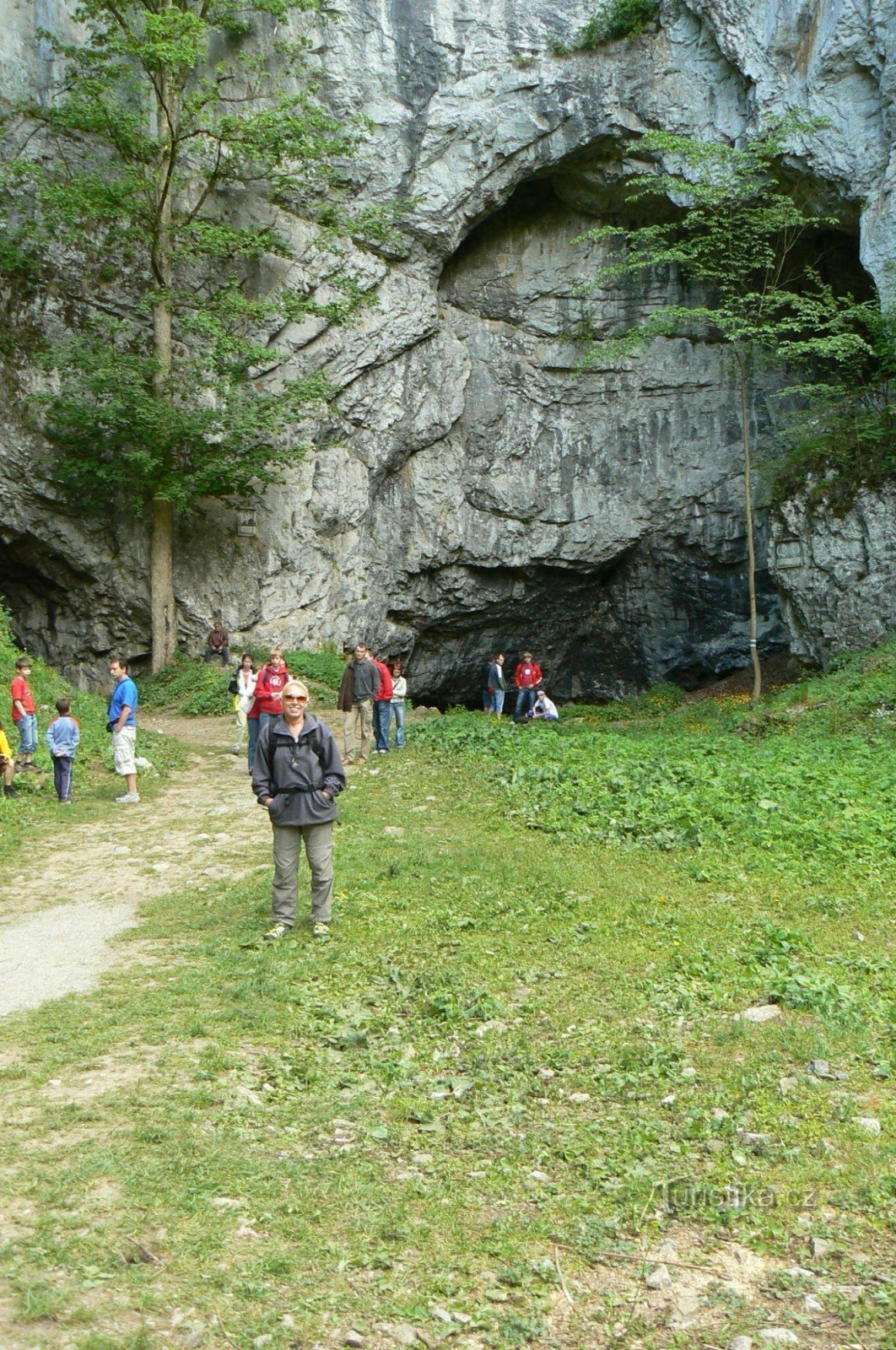 phía trước Bull Rock