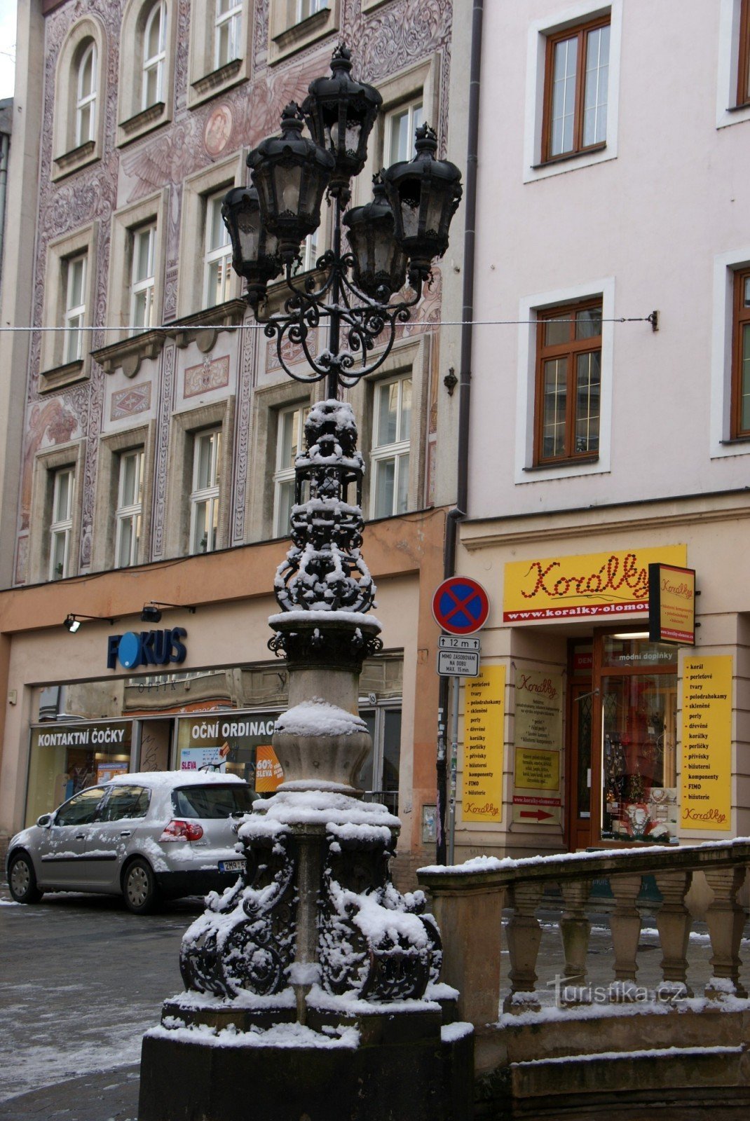 Olomouc prenavideño con visita a la exposición De Tiziano a Warhol en el Museo de Arte